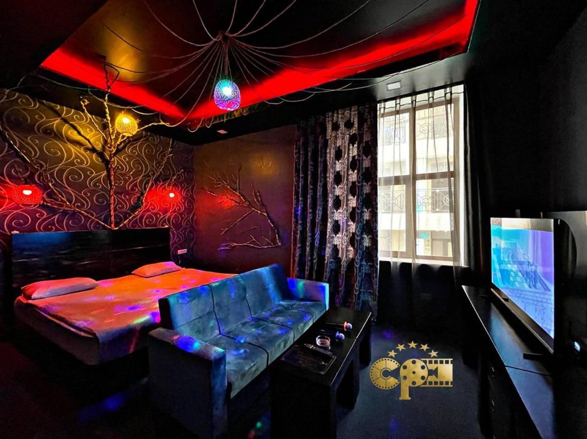 Cinema Plaza Hotel Баку Екстериор снимка