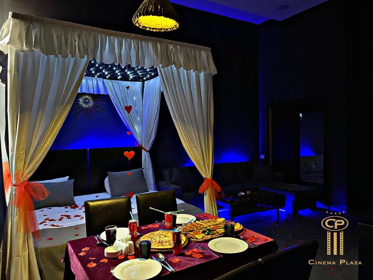 Cinema Plaza Hotel Баку Екстериор снимка