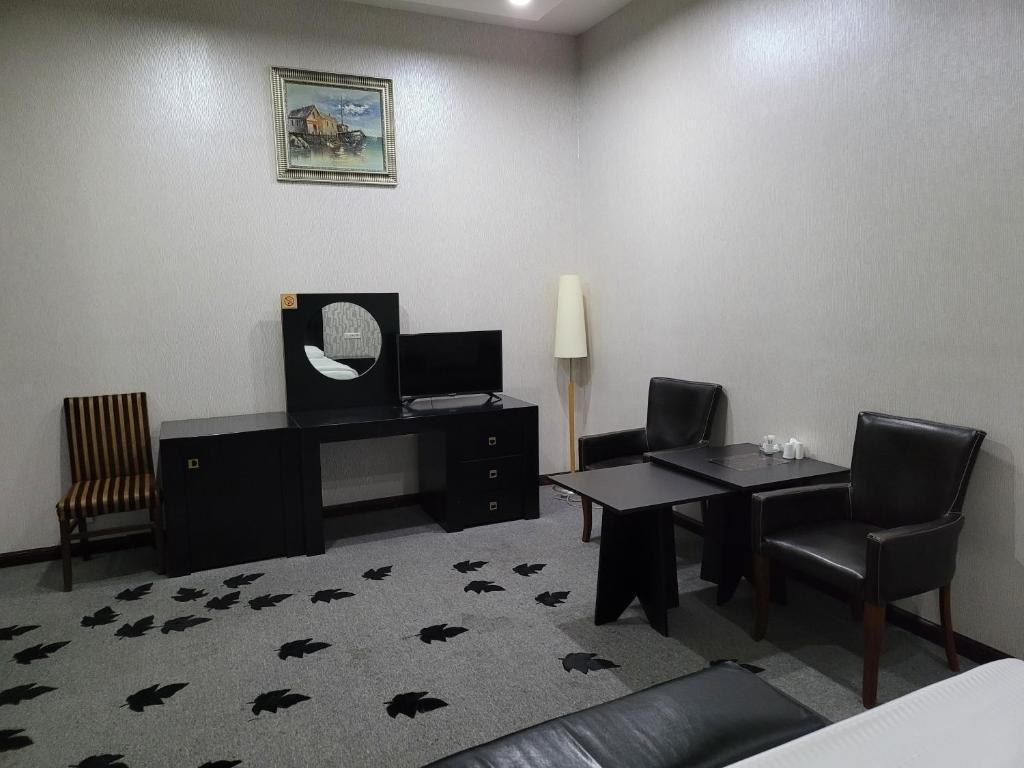 Cinema Plaza Hotel Баку Екстериор снимка