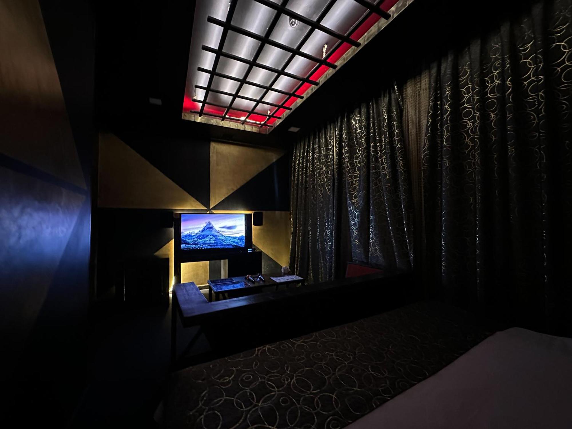 Cinema Plaza Hotel Баку Екстериор снимка
