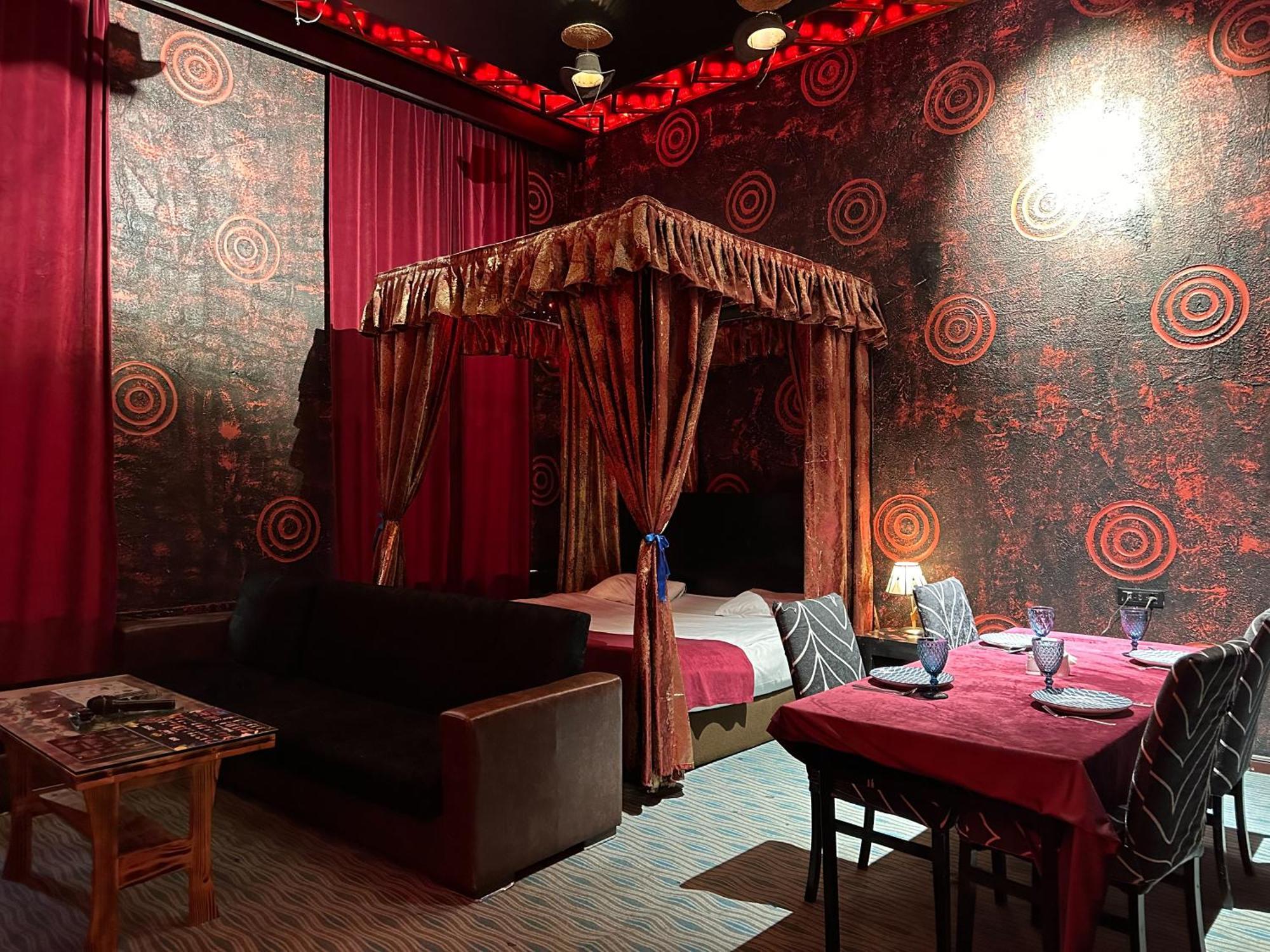 Cinema Plaza Hotel Баку Екстериор снимка